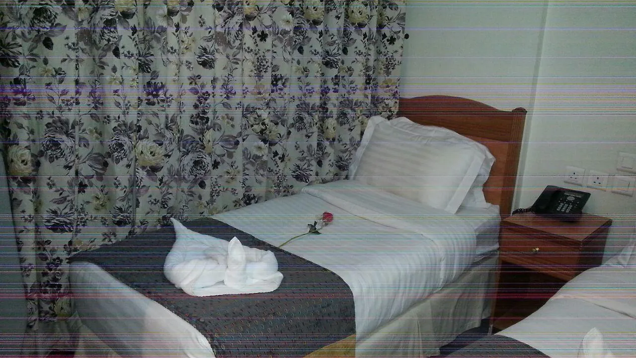 Manarat Al Taj Hotel Medina 4*,  Arabia Saudita